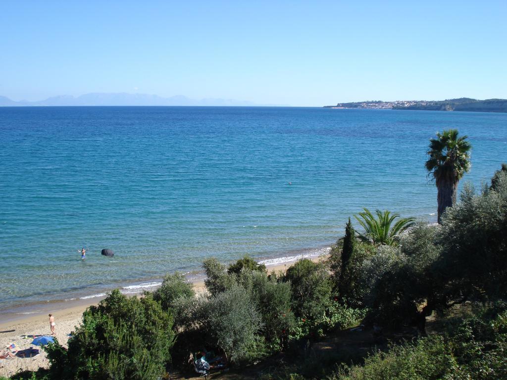 Takis Haikos House Two Minutes Walk To The Beach Peroulia Vounária Exterior foto